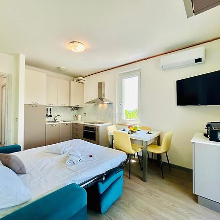Ossidiana Apartment - Vista Lago - Centrico Сирмионе Экстерьер фото