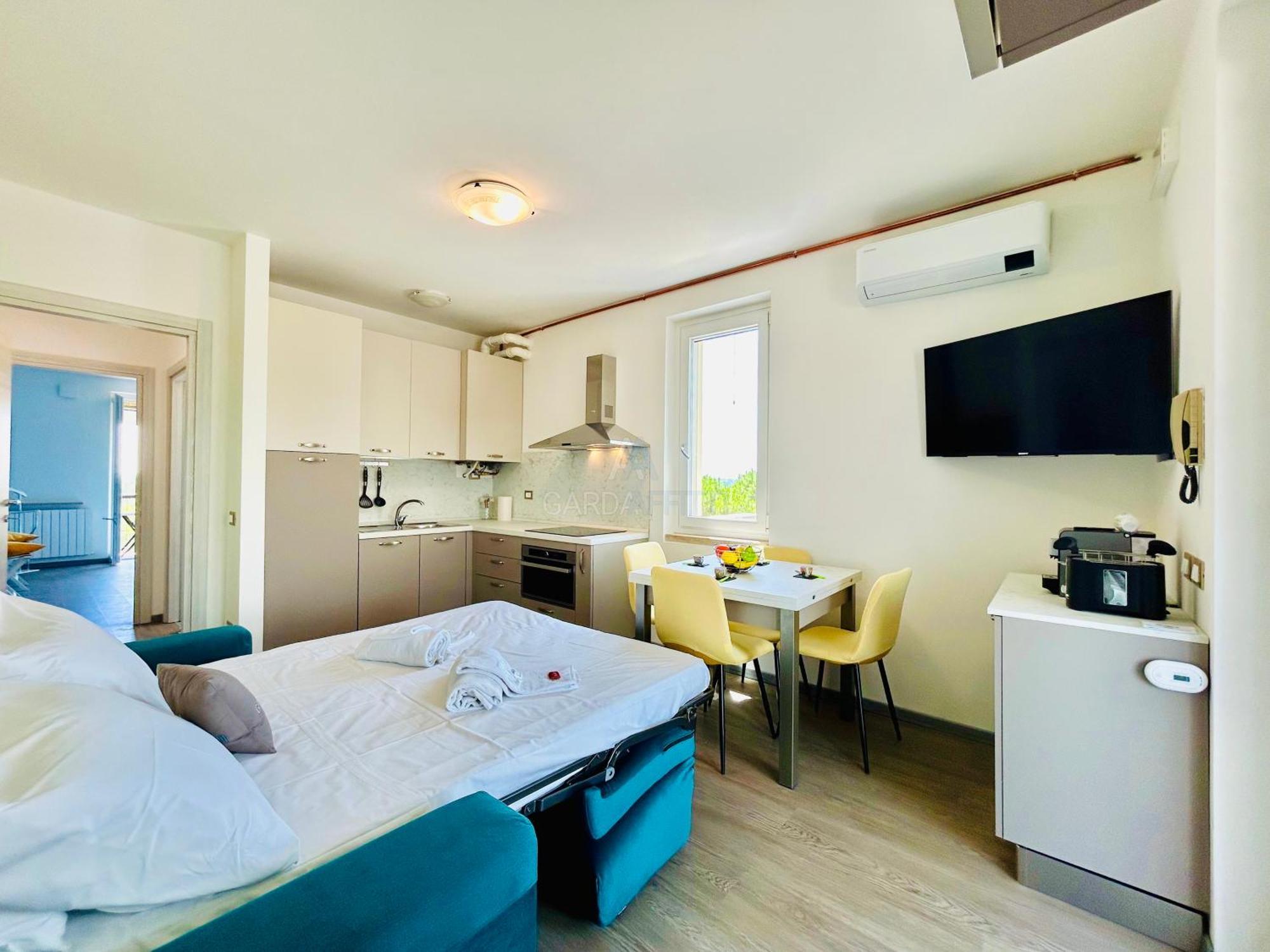 Ossidiana Apartment - Vista Lago - Centrico Сирмионе Экстерьер фото
