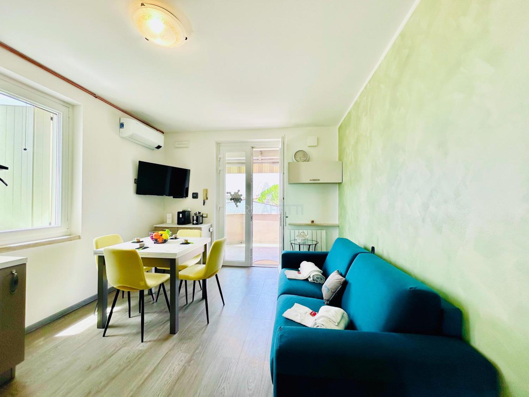 Ossidiana Apartment - Vista Lago - Centrico Сирмионе Экстерьер фото